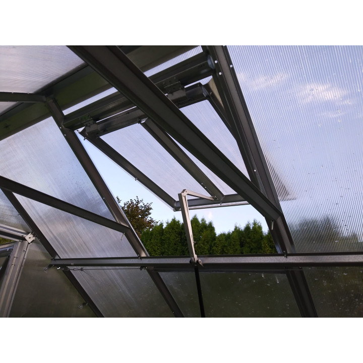 Gaspadine - lietuviškas šlaitinis šiltnamis